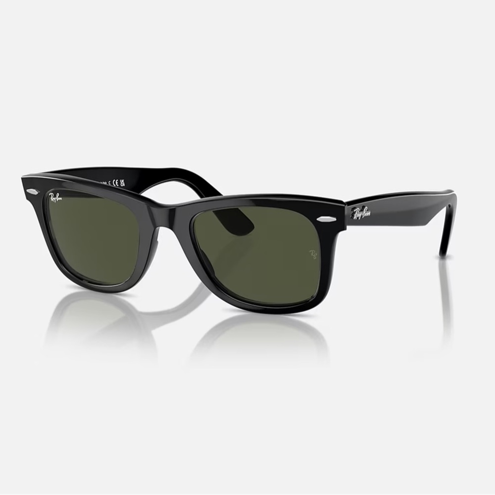 EUC Authentic Original Wayfarer Ray-Bans